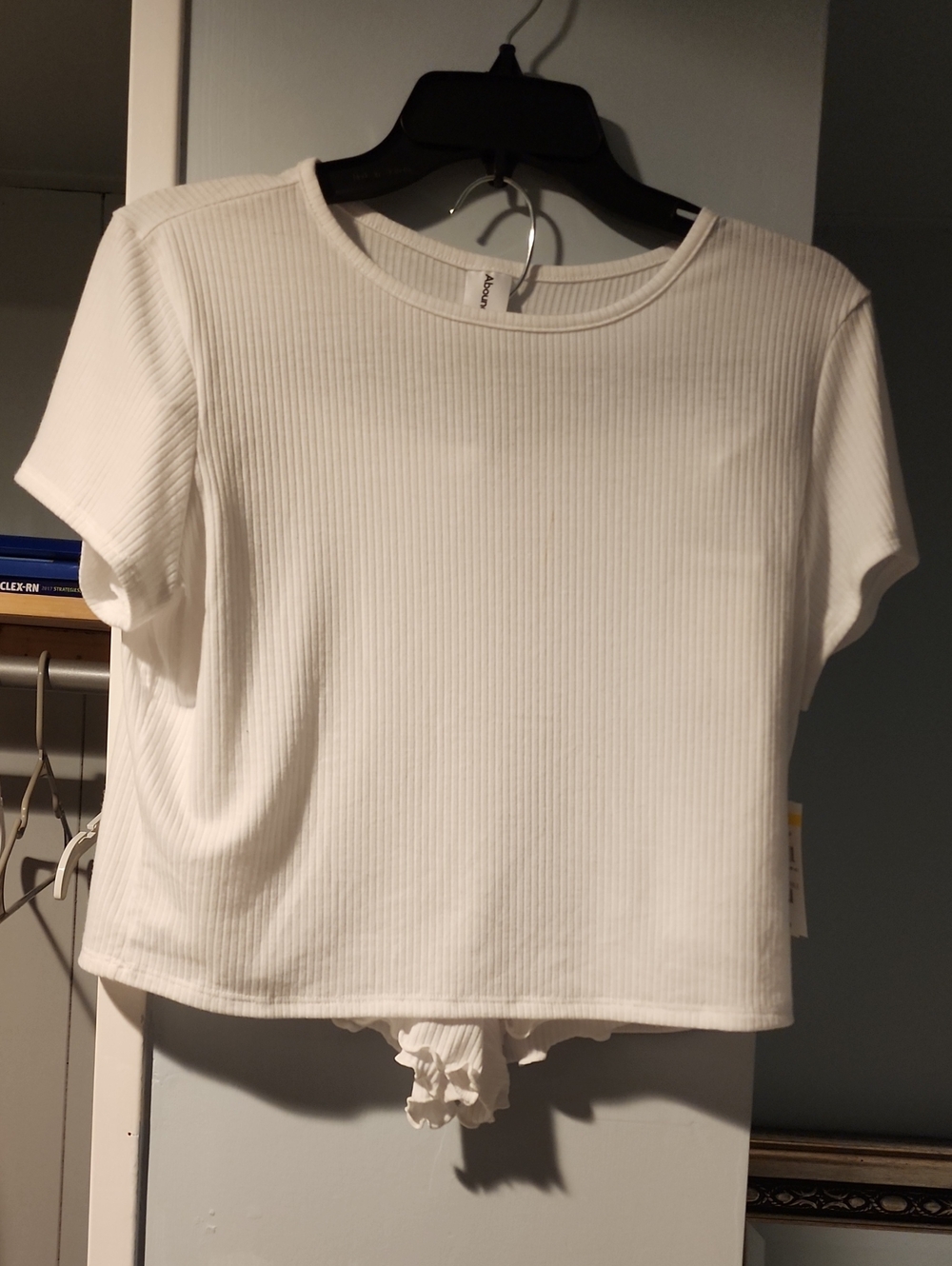 Nordstrom White Ribbed Short Sleeve Crop Tee with Lettuce Hem